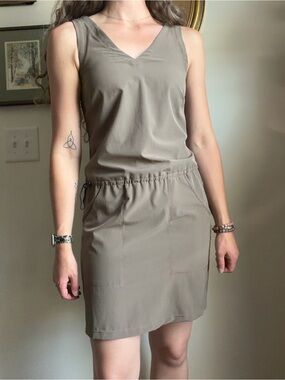 Toad&Co Sleeveless V-Neck Athletic Dress